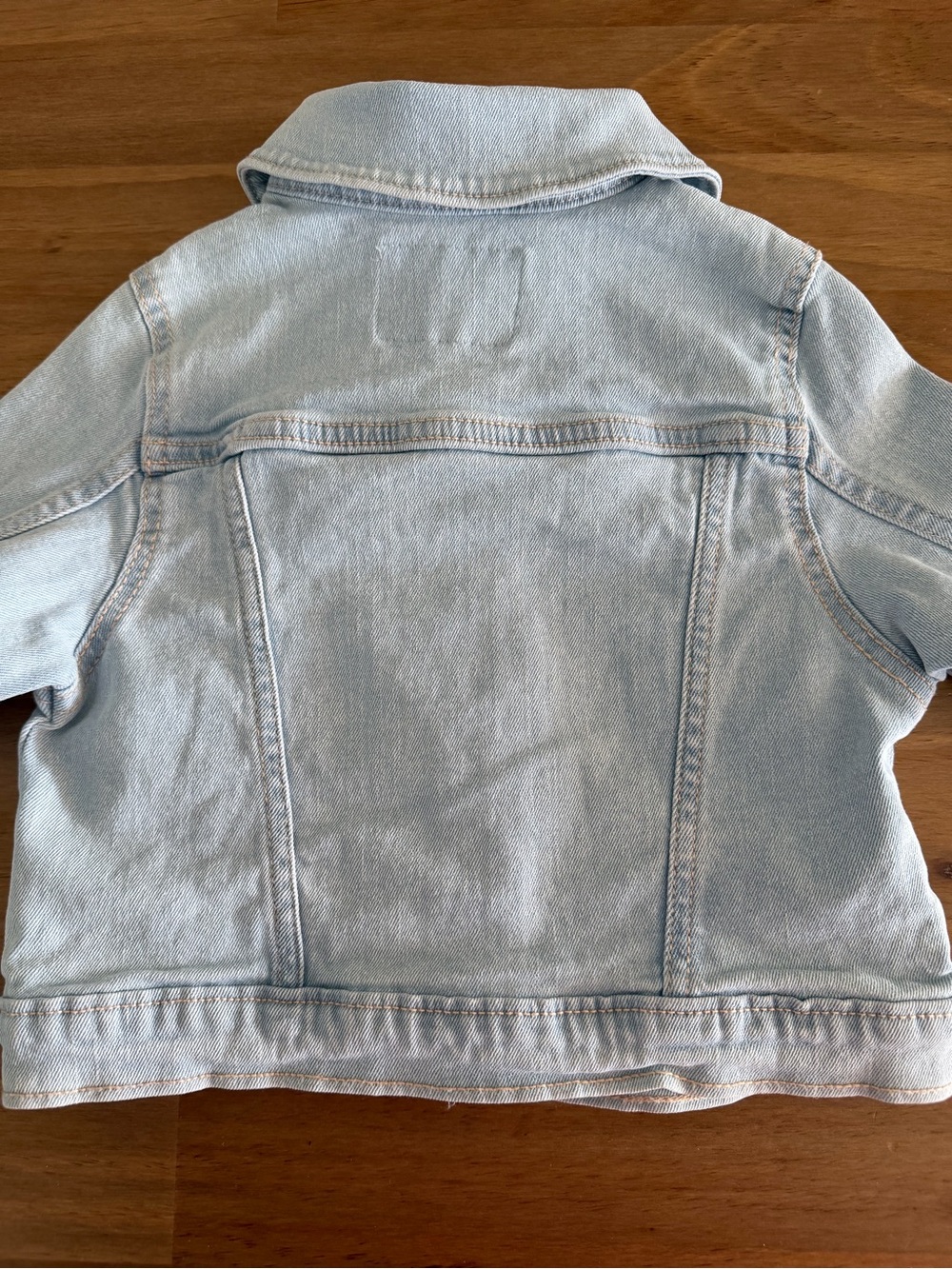 Old Navy Light Wash Denim Jacket for Kids Size 2T - Picture 4 of 7
